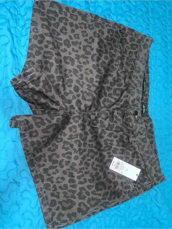 wild fable Pants - Women’s Leopard Print Casual Shorts